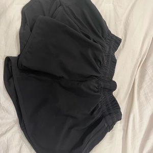 Lululemon track that shorts